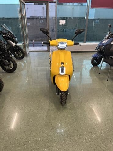электроскутер купить в баку: Parlaq sarı rəngli şəhər skuterı Xüsusiyyətlər: - Elektrik skuter — 3