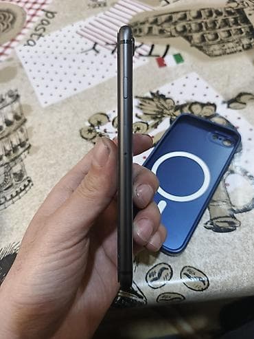 IPhone 8, Space Gray, Barmaq izi — 4