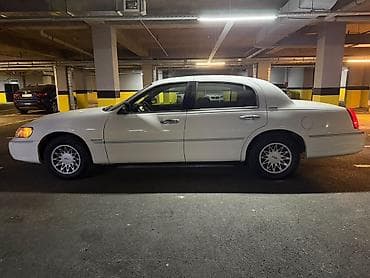 tesla 3: Lincoln Town Car 1998 Muherrik ve suretler qutusu Muherrik 3,2L Turbo — 7