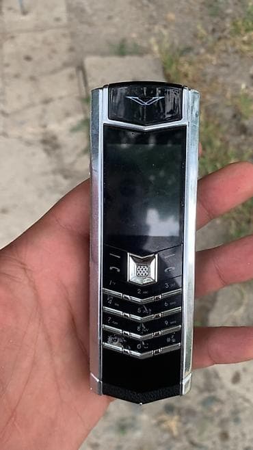 philips xenium 9@9s: Vertu rəng - Qara, Düyməli — 2
