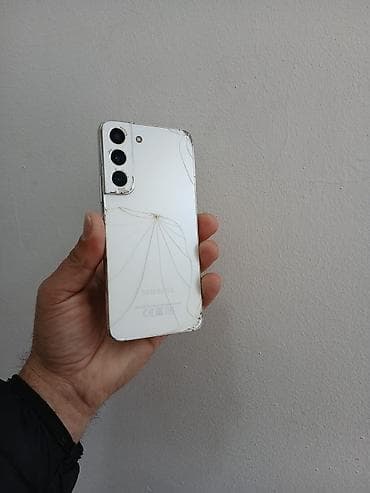 ipad 2 ikinci el: Samsung Galaxy S22, 128 GB, rəng - Ağ — 3