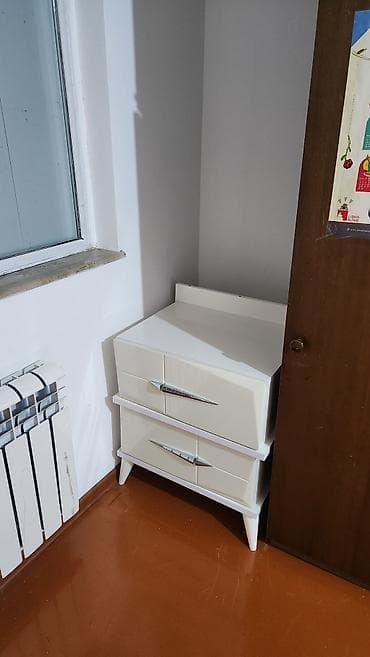 Yaxsi veziyetdedir Makyaj masasi ve tumbalar. 📍 Ünvan:Azadliq qoşa — 2