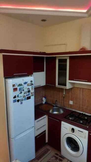 kirayə restoran: Nəsimi heykəli yaxınlığında, 4/4 mərtəbə, tam əşyalı iki otaqlı mənzil — 9