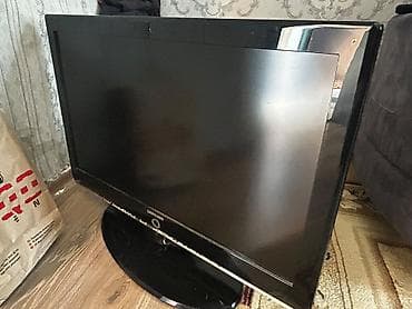 mini televizor: Işlek veziyyetde Samsung LCD televizor - Təxminən 32–37 düym — 1