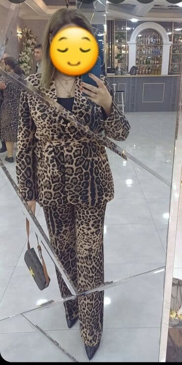 бордовые мужские костюмы: 1 dəfə toya geyinmişəm 95 ₼. almışam çox gözəl matirialı var rahat — 1