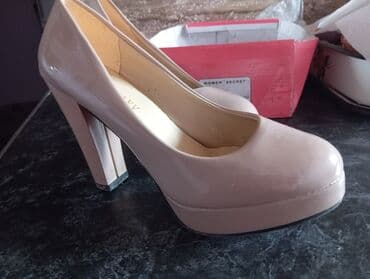 детские кожаные туфли: Туфли, Размер: 38, цвет - Бежевый, Б/у — 4