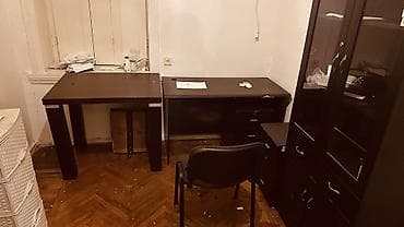 1) Ofis mebel dəsti – ağac Qara rengdə : 3 qabaq işçi masası, 1 böyük — 8