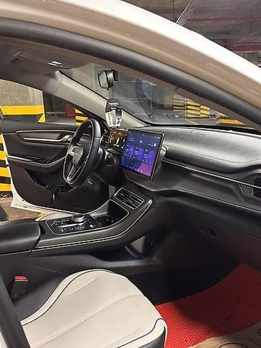 daewoo lanos 2011: BYD Qin Plus DM-i sedan – ağ rəngli, hibrid (plug-in) model. Əsas — 9
