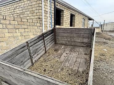 14 luk disk: Təsvir: - Yük daşımaq üçün qoşqu (1 oxlu), taxta bortlu konstruksiya - — 3