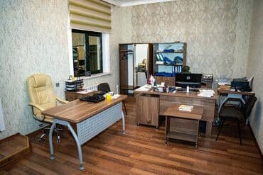 бина аз аренда квартир: 🔥🔥İŞ ADAMLARI ÜÇÜN ƏLA FÜRSƏT!!!Obyekt Icarəyə verilir🔥🔥 📍 Gənclik — 4