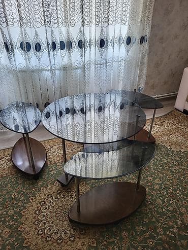 Yumru masa, Açılmayan, Təkərsiz, Şüşə, Zəmanətsiz