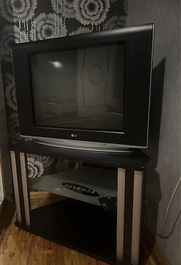 metbext mebil: Künc Tv altlığı, Polkalı, Taxtalı — 1