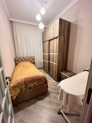 memar ecemi kiraye: 4 otag - Zal: Geniş və işıqlı otaq, kristal lüstrlü asma tavan — 7