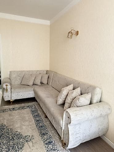 Künc divan, Divan