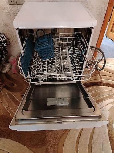 Indesit qabyuyan maşın – sərbəst quraşdırılan model Xüsusiyyətlər: -