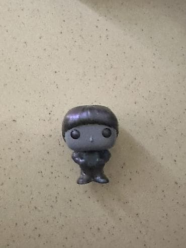 Fiqur, Plastik, rəng - Qara