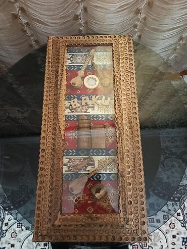 pullar: Əl işı ağac nərd dəsti – Baku temalı vitrin qutuda - Material: təbii — 3