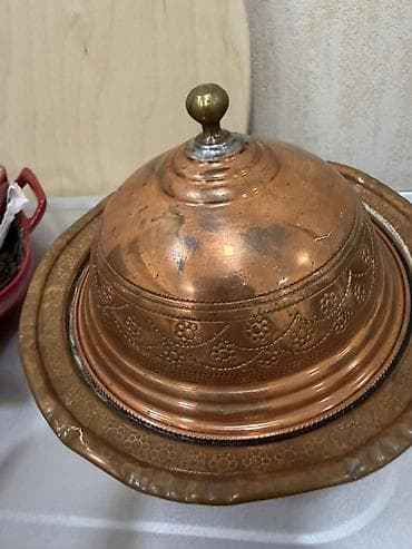 Mis qapaqlı bulaq/sini qabı – əl işidir - Material: döymə mis, iç — 2