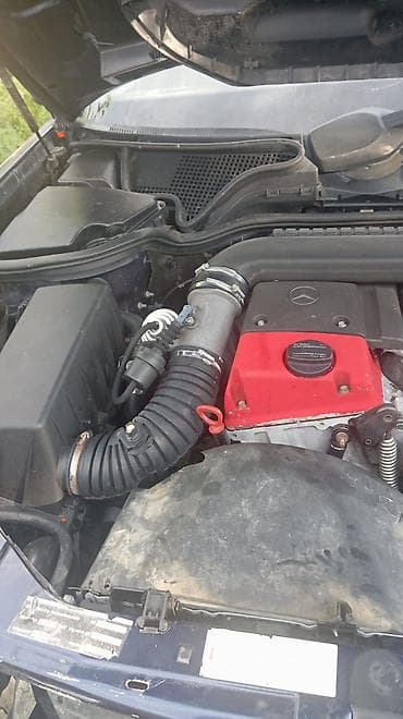 turbo az lapet: Mercedes-Benz E 220: 2.2 l | 1998 il Sedan — 3
