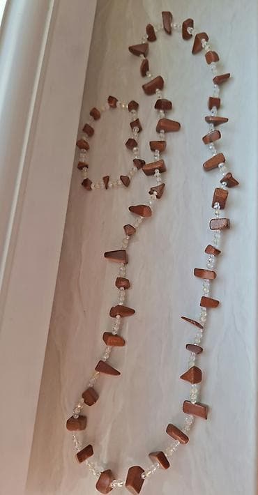 qaş daş: Anvantyurin daşları və kristal muncuqlardan hazırlanmış dəst. Dəst — 9