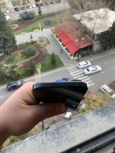 Fly: IPhone 16 Pro, 128 ГБ, Black Titanium — 3