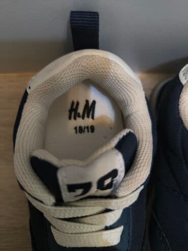 uşaq idman bosonojkaları: Krossovka, Oğlan üçün, 18 — 2