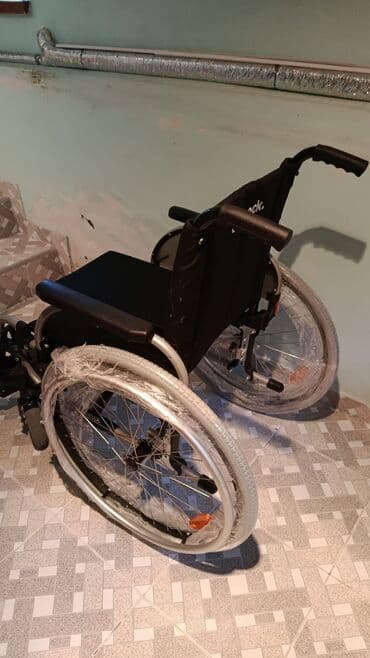 tibbi alətlərin satışı: 2 ədəd iç ve çöl üçün var. Meyra manual əlil arabası və qoltuqaltı — 9