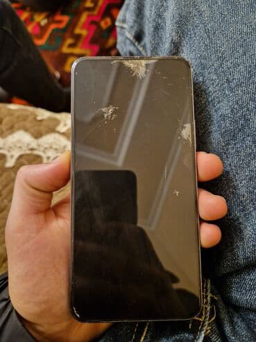 Samsung Galaxy S22, 128 GB, rəng - Qara, Qırıq