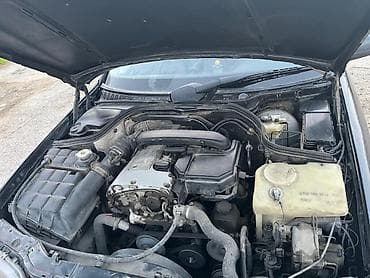 mercede c 250: Mercedes-Benz C-Class: 1.8 l | 1996 il Sedan — 3
