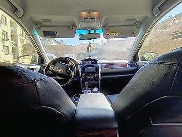 lada priora 2018: Toyota Camry: 2.5 l | 2014 il Sedan — 4