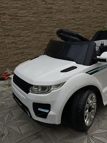 Uşaq elektrik maşını – ağ rəng, SUV dizaynı Xüsusiyyətlər: - — 4