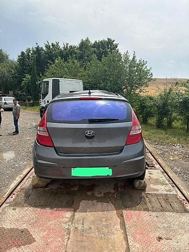 chevrolet volt satilir: Hyundai i30 sokulur 1.6 avtamat benzin kime neyi lazim osa elaqe — 4