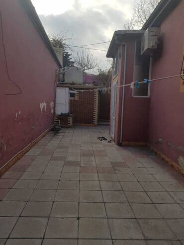 dirnaq salonu: 4 otaqlı, 250 kv. m — 2