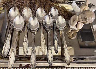 nerjavika su ceni: Melxior xörək qaşıqları. 18 ədəd var. Ölçüsü : 20 sm Qiyməti: 30 azn — 1