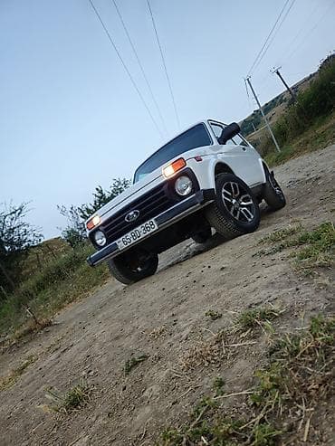 great wall voleex c30: VAZ (LADA) 4x4 Niva: 1.7 l | 2008 il 221650 km Ofrouder/SUV — 1