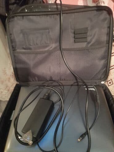 Apple MacBook: Acer noutbuk + orijinal adapter və çanta - Brend/model: Acer (üst — 1