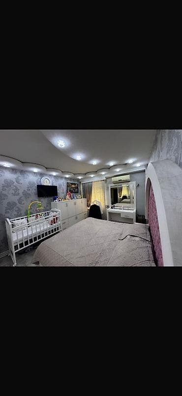 kreditle heyet evi: Tam mebellı mənzil interyeri satılır - Geniş, işıqlı qonaq otağı: U — 3