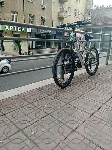 vlosebet: Dağ velosipedi – Summa markalı Xüsusiyyətlər: - Alüminium üçbucaq — 1