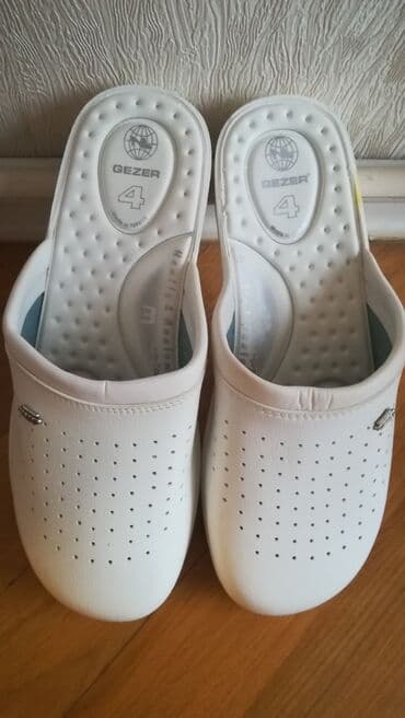 kişi üçün yun şap şaplar: Ağ sabo . Gezer. razmer 42 — 2