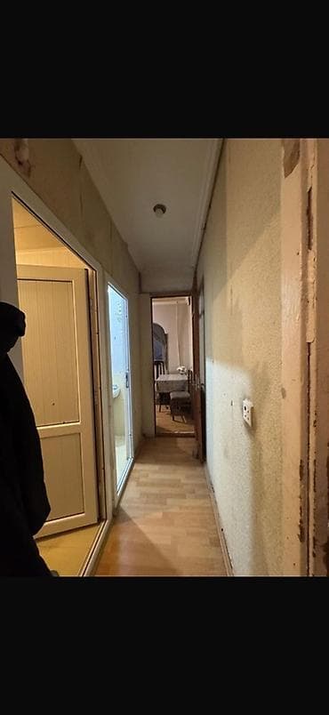 nizami rayonu ev: Xalqlar dostluğu,Nizami rayonu,Bəhruz Nuriyev küçəsi 42, mənzil 37 — 5