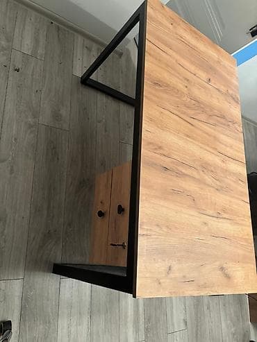 ucuz plastik: Ofis mebelləri satılır – təcili - İş masaları: 3 ədəd 1) Tünd — 3