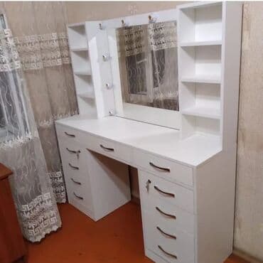 qabaq ustolu: Yeni, Güzgülü, Azərbaycan — 7