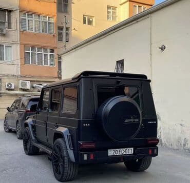 mersedes qapi: Mat qara rəngdə Mercedes-Benz G-Class AMG, qara fərdi çoxmillətli — 4
