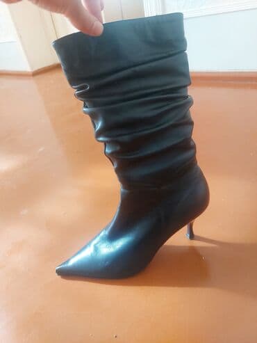 женские утепленные резиновые сапоги: Размер: 37.5, цвет - Черный, Б/у — 2