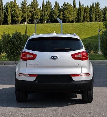 Kia Sportage: 2 l | 2012 il Krossover — 2