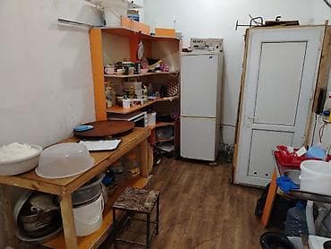 Sirniyyat magazasi baglandigi ucun icinde ne varsa satilir xemir — 2