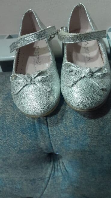 toxunma uşaq ətəyi: Gümüşü rəngli qız uşağı üçün baletka ayaqqabılar - Model: Mary Jane — 1