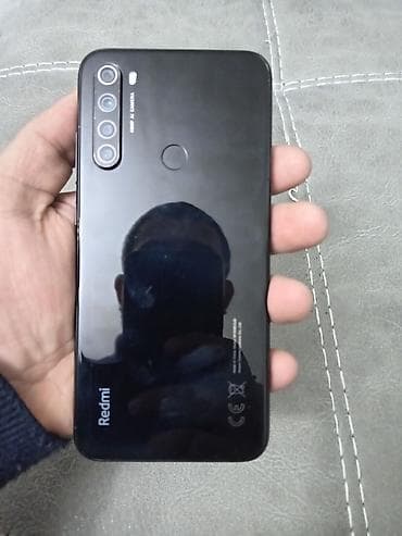 xiaomi redmi note 5 ekran: Məhsul: Xiaomi Redmi smartfon Xüsusiyyətlər: - Ekran: Tam ekran — 2