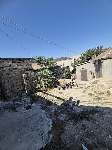 xirdalanda ev: TƏCİLİ SATILIR! Xırdalanda 9sotun içərisində ev satılır, əlavə olaraq — 6