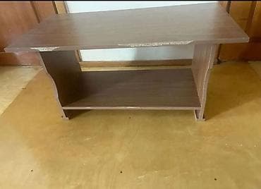 Ağac rəngində salon/jurnal masası - Material: laminat/MDF əsaslı